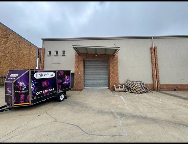 449M² WAREHOUSE TO LET IN STORMILL